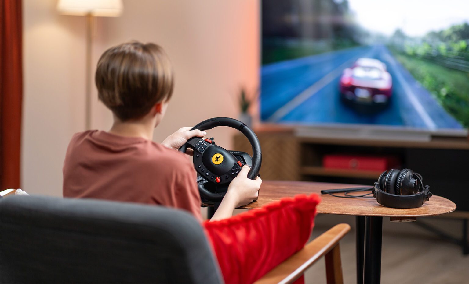 הגה מרוצים Ferrari 296 GTB עם דוושות | Thrustmaster T98 PS5 PS4 PC – תמונה 6