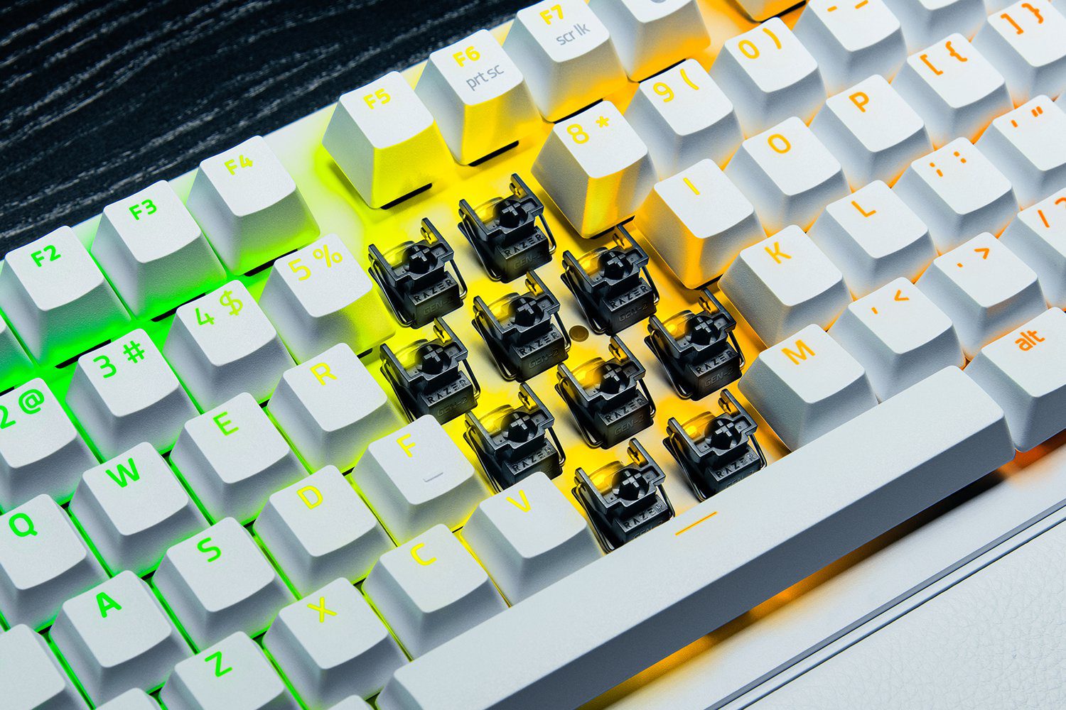 מקלדת Razer Huntsman V3 Pro Tenkeyless לבן – תמונה 6