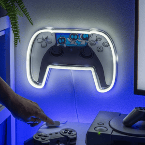 מנורת לד נאון Paladone Astro Bot בעיצוב שלט PlayStation
